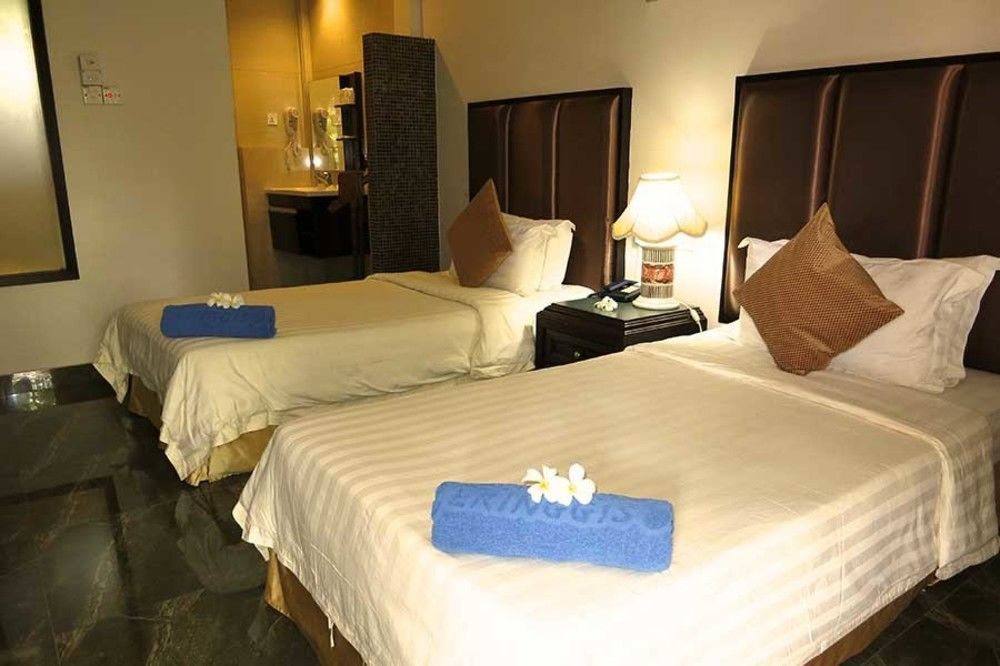 Beringgis Beach Resort & Spa Papar Extérieur photo